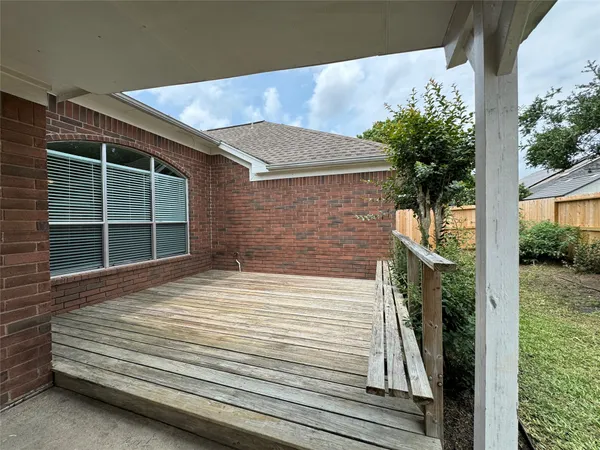 $2,295 | 19722 Creek Bend Trail, Houston, TX 77084