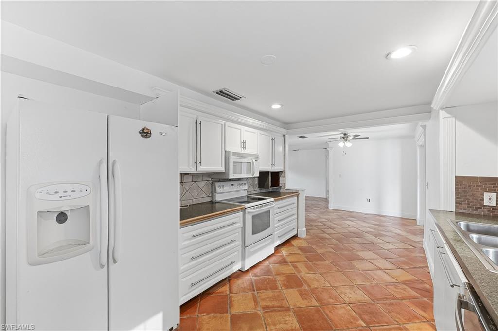 1290 St Clair Shores Road Naples, FL 34104 - Photo 18 of 48
