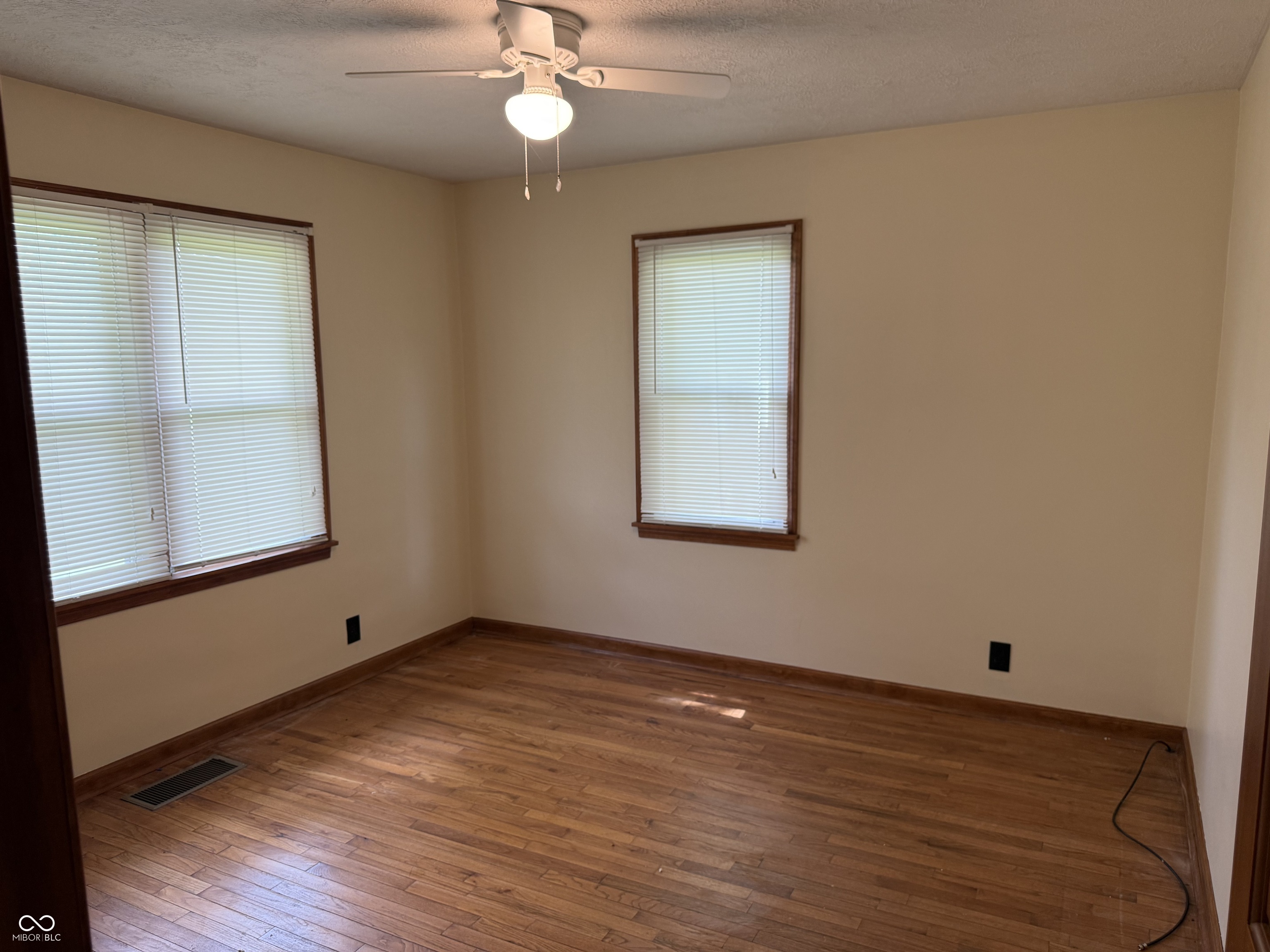 6648 McFarland Road Indianapolis, IN 46227 - Photo 10 of 33
