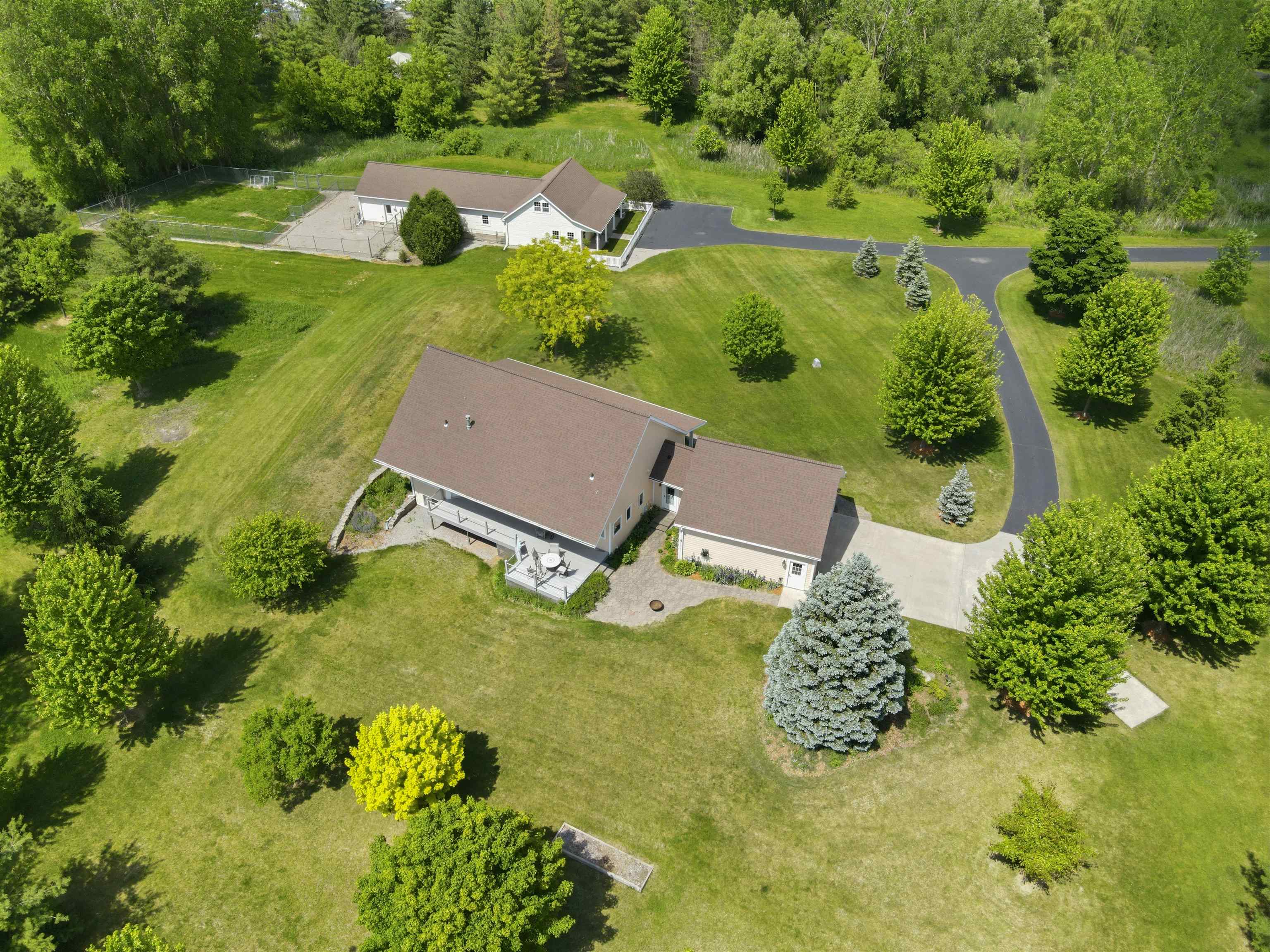 W3549 Center Valley Road Appleton, WI 54913 - Photo 48 of 52