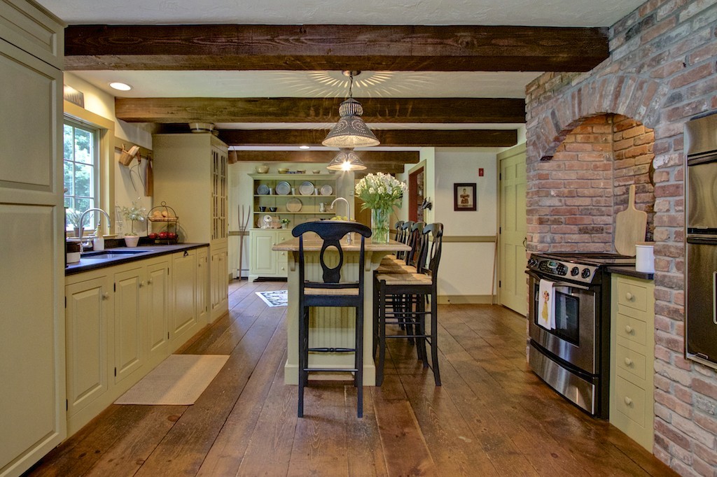 57 Whitewood Road Milford, MA 01757 - Photo 13 of 30