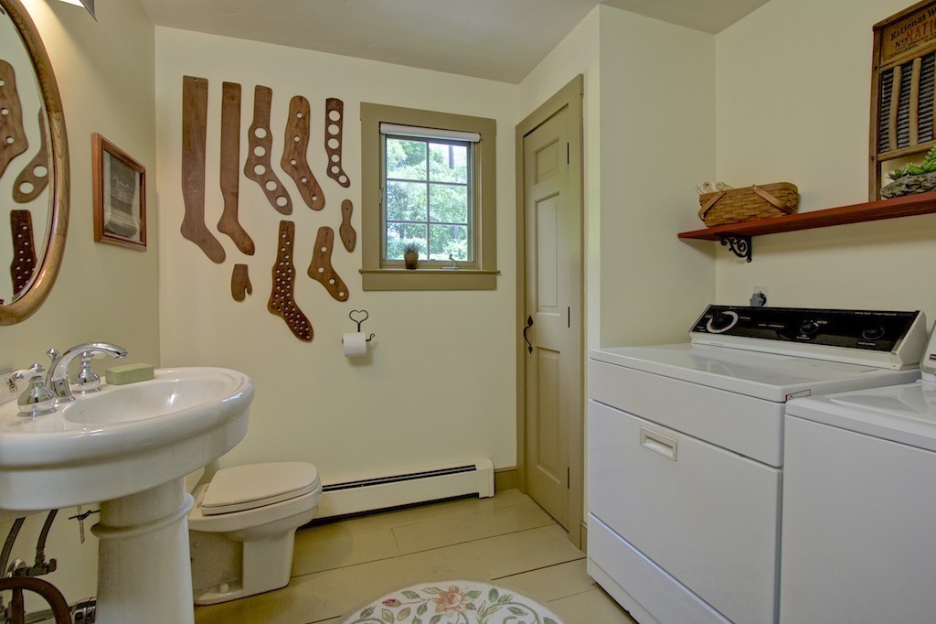 57 Whitewood Road Milford, MA 01757 - Photo 17 of 30