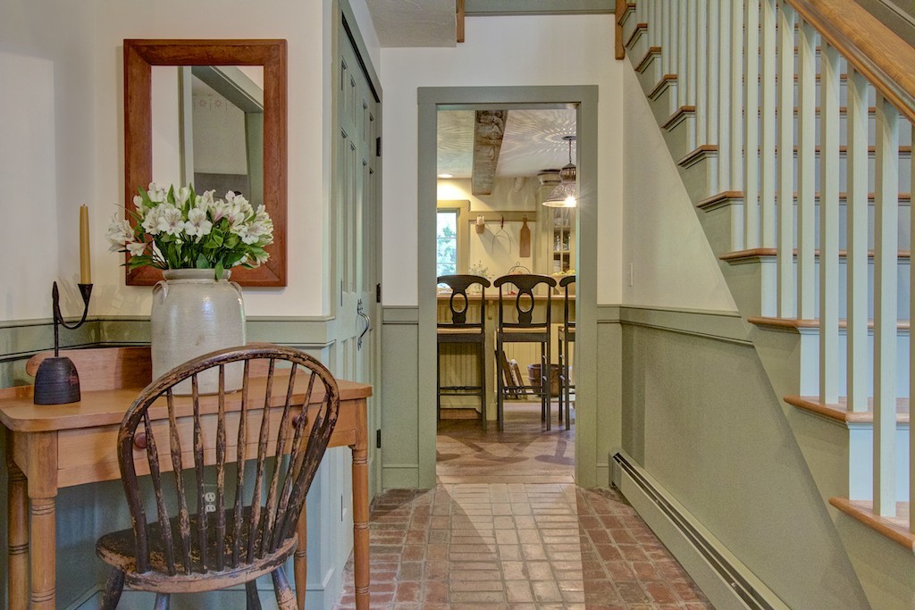 57 Whitewood Road Milford, MA 01757 - Photo 8 of 30