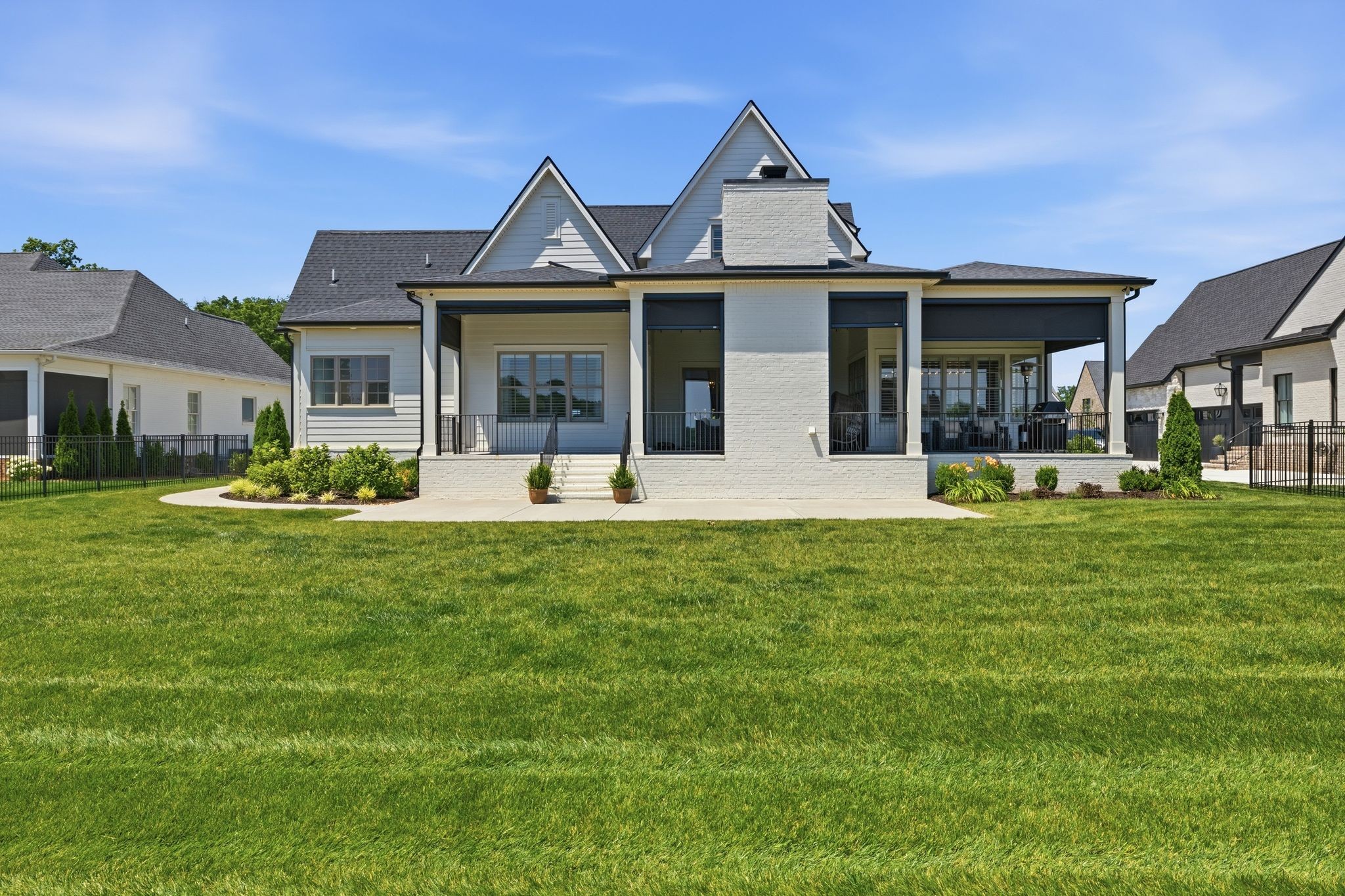 1733 Rigsby Avenue Murfreesboro, TN 37129 - Photo 43 of 57 a front view of a house with a yard