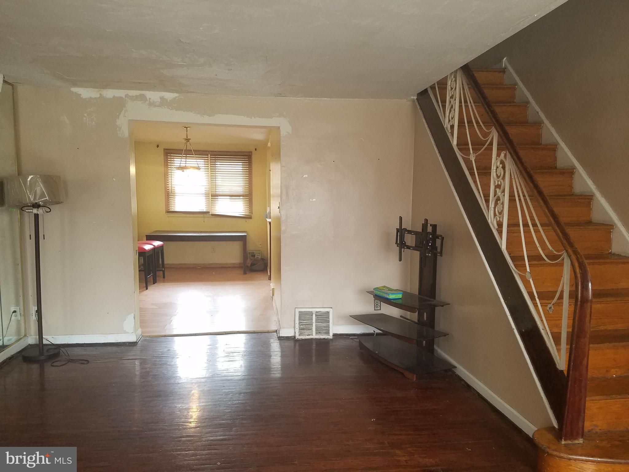 8611 Rugby Street Philadelphia, PA 19150 - Photo 5 of 19 Gallery Image 5