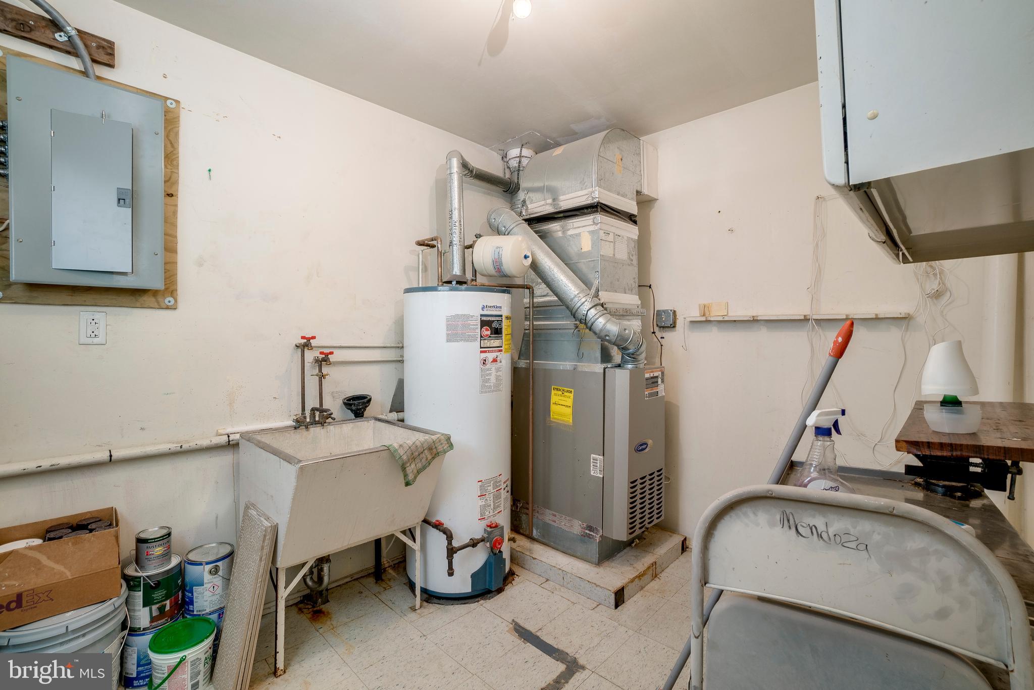 926 Prestwood Road Baltimore, MD 21228 - Photo 17 of 18 Utility Room