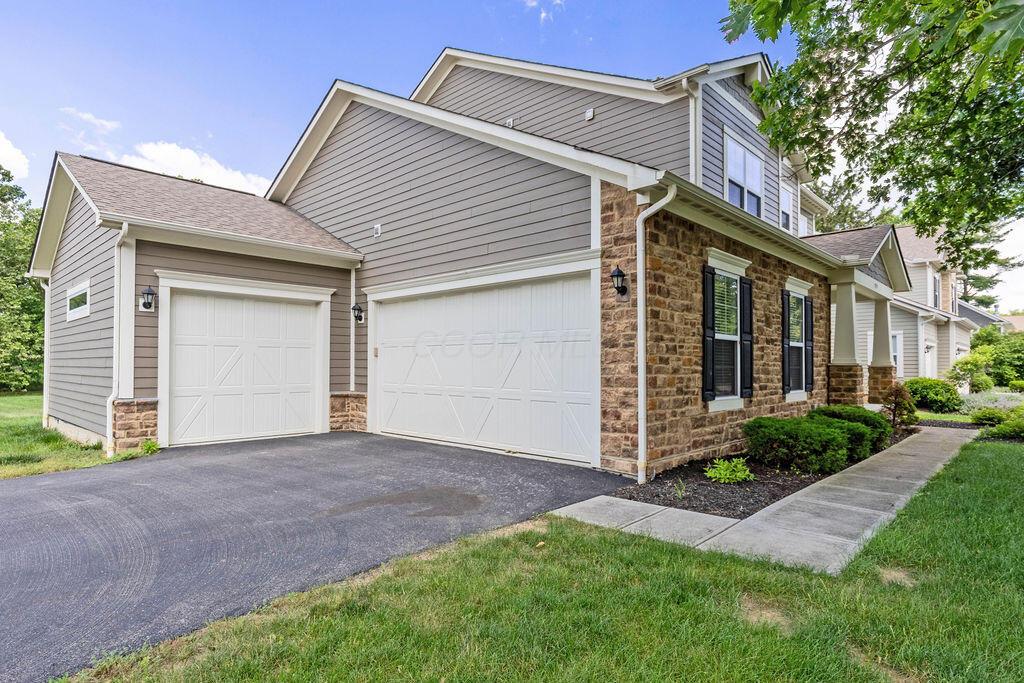 7035 Coffman Road Dublin, OH 43017 - Photo 3 of 42