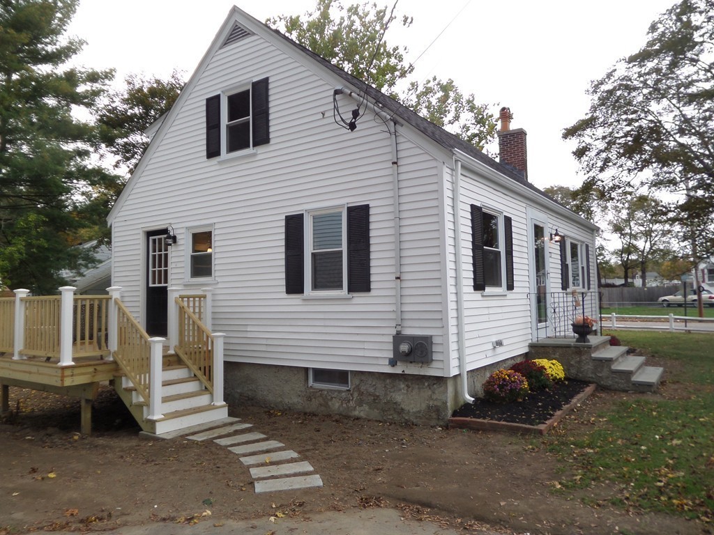 27 Levin Road Rockland, MA 02370 - Photo 2 of 18 Gallery Image 2