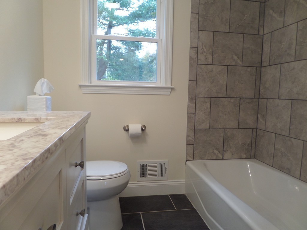 27 Levin Road Rockland, MA 02370 - Photo 9 of 18 Gallery Image 9