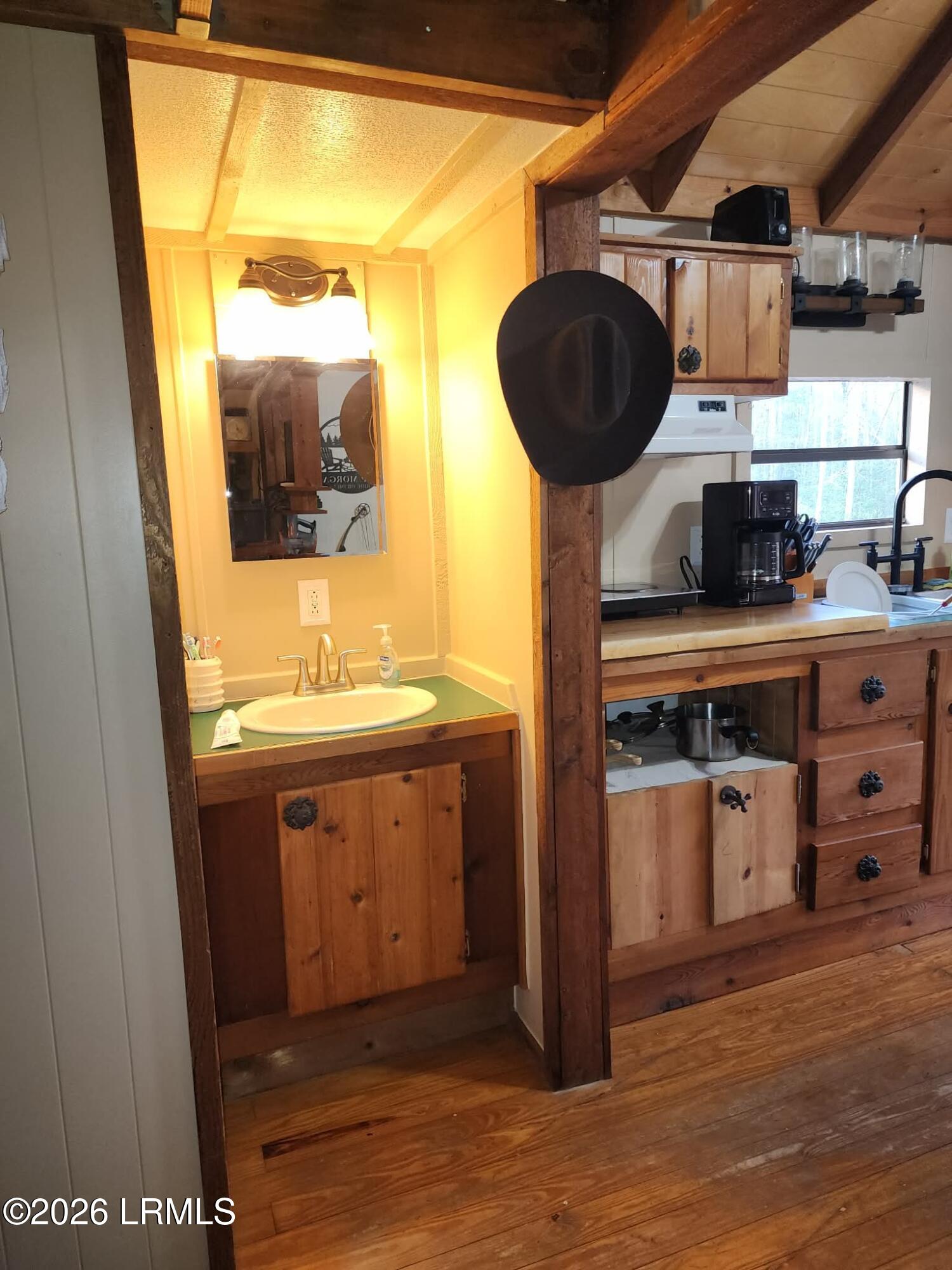 1504 County Rd S-25-27 Varnville, SC 29944 - Photo 11 of 40 22f7ddf4-8817-45f0-9d2d-8089840c79a1