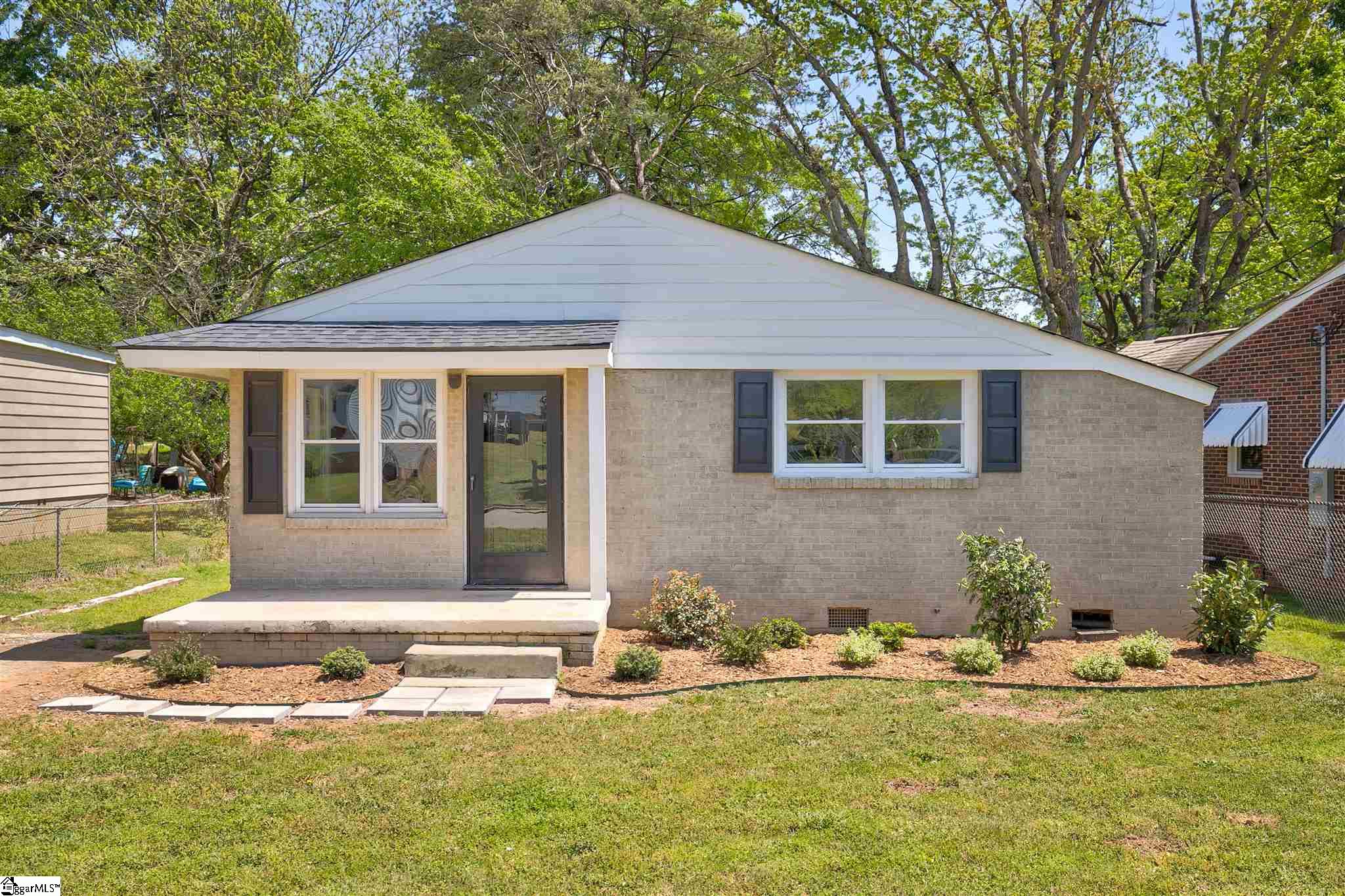 125 Carter Street Greenville, SC 29607 - Photo 2 of 16