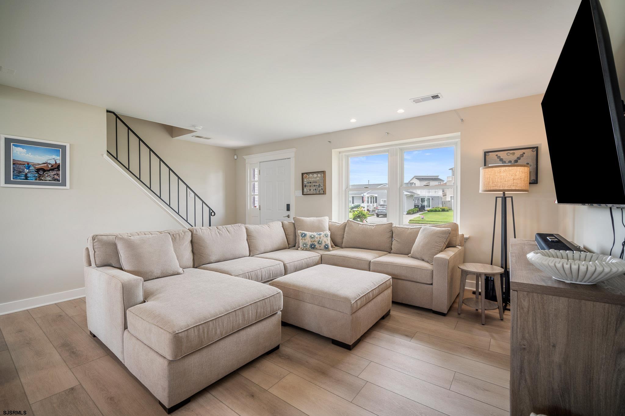 5217 Seaspray Road Brigantine, NJ 08203 - Photo 4 of 35