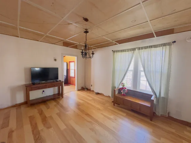 $259,900 | 27 East Faunce Landing Road, Absecon, NJ 08201