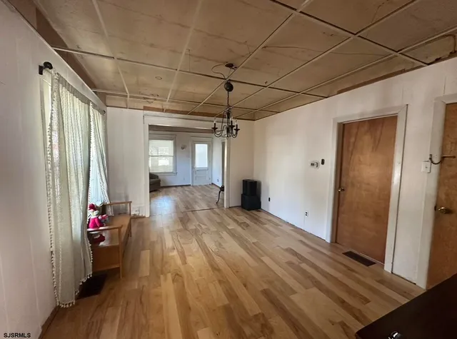 $259,900 | 27 East Faunce Landing Road, Absecon, NJ 08201