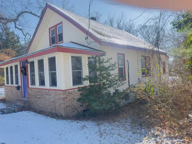 $259,900 | 27 East Faunce Landing Road, Absecon, NJ 08201