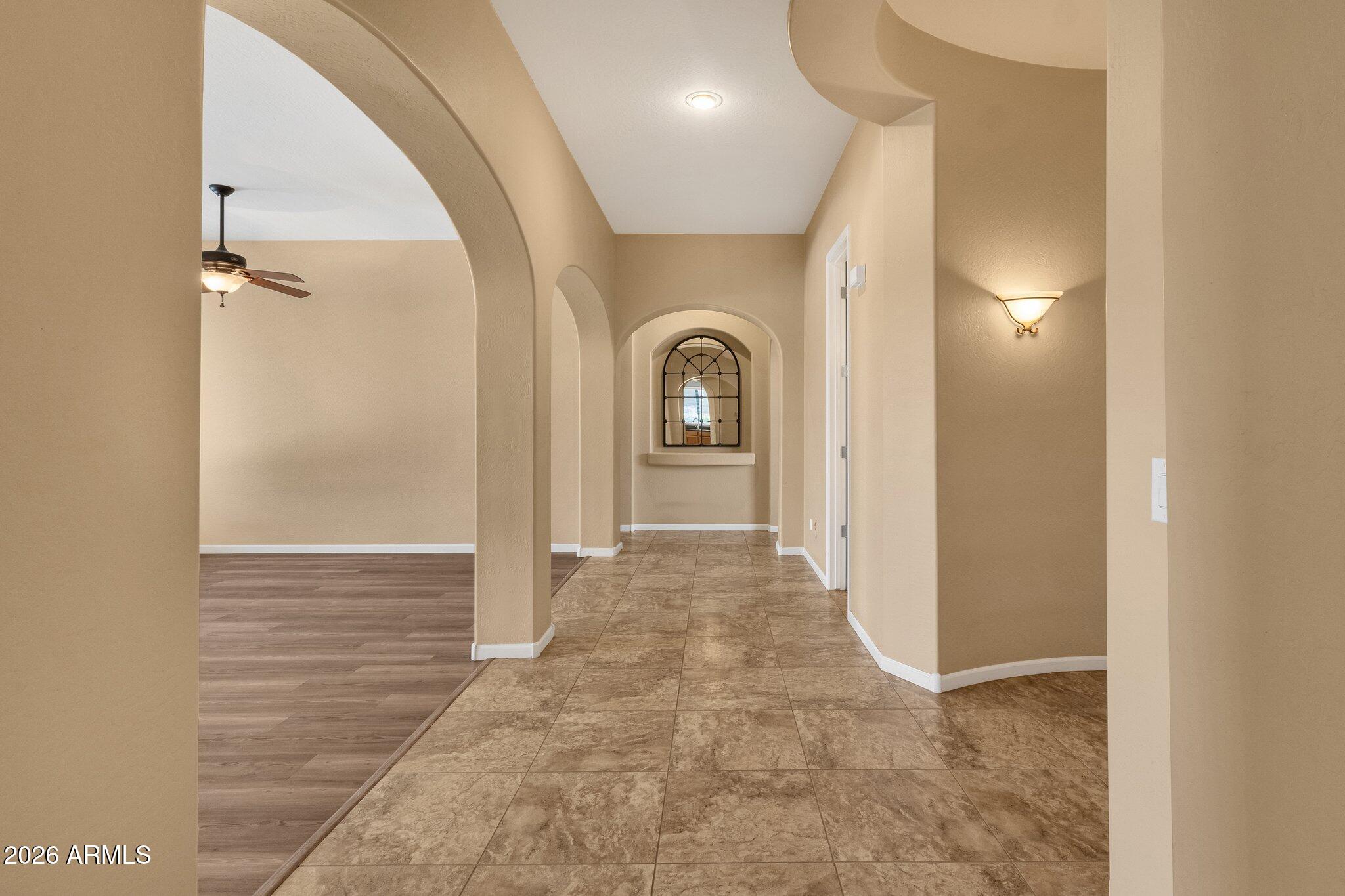 2403 East Robb Lane Phoenix, AZ 85024 - Photo 5 of 40