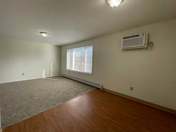 $1,849 | 3951 Old Brown Avenue, Unit 112, Manchester, NH 03103
