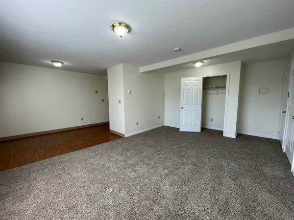 $1,849 | 3951 Old Brown Avenue, Unit 112, Manchester, NH 03103