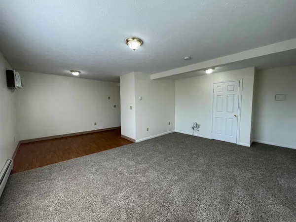 $1,849 | 3951 Old Brown Avenue, Unit 112, Manchester, NH 03103