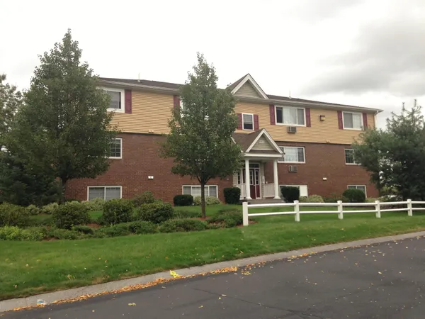 $1,849 | 3951 Old Brown Avenue, Unit 112, Manchester, NH 03103