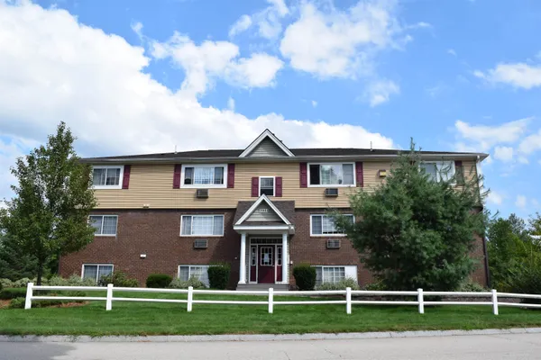 $1,849 | 3951 Old Brown Avenue, Unit 112, Manchester, NH 03103