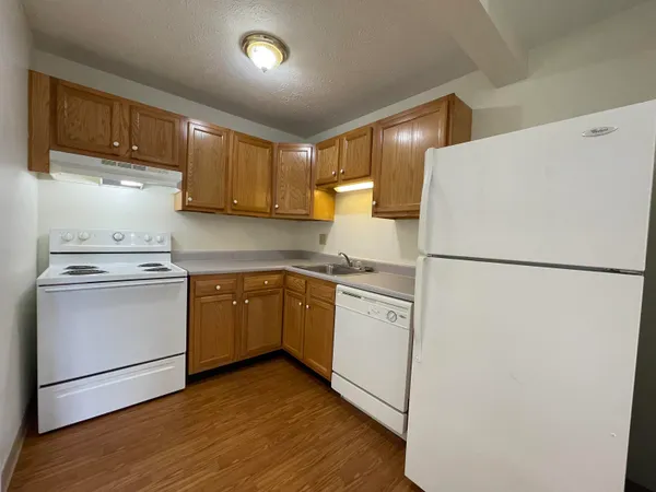 $1,849 | 3951 Old Brown Avenue, Unit 112, Manchester, NH 03103