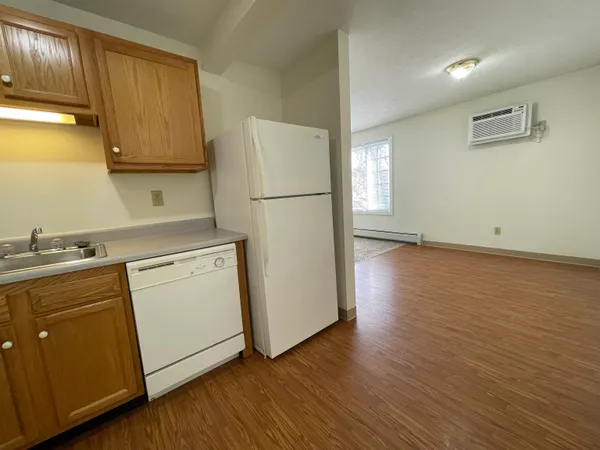 $1,849 | 3951 Old Brown Avenue, Unit 112, Manchester, NH 03103