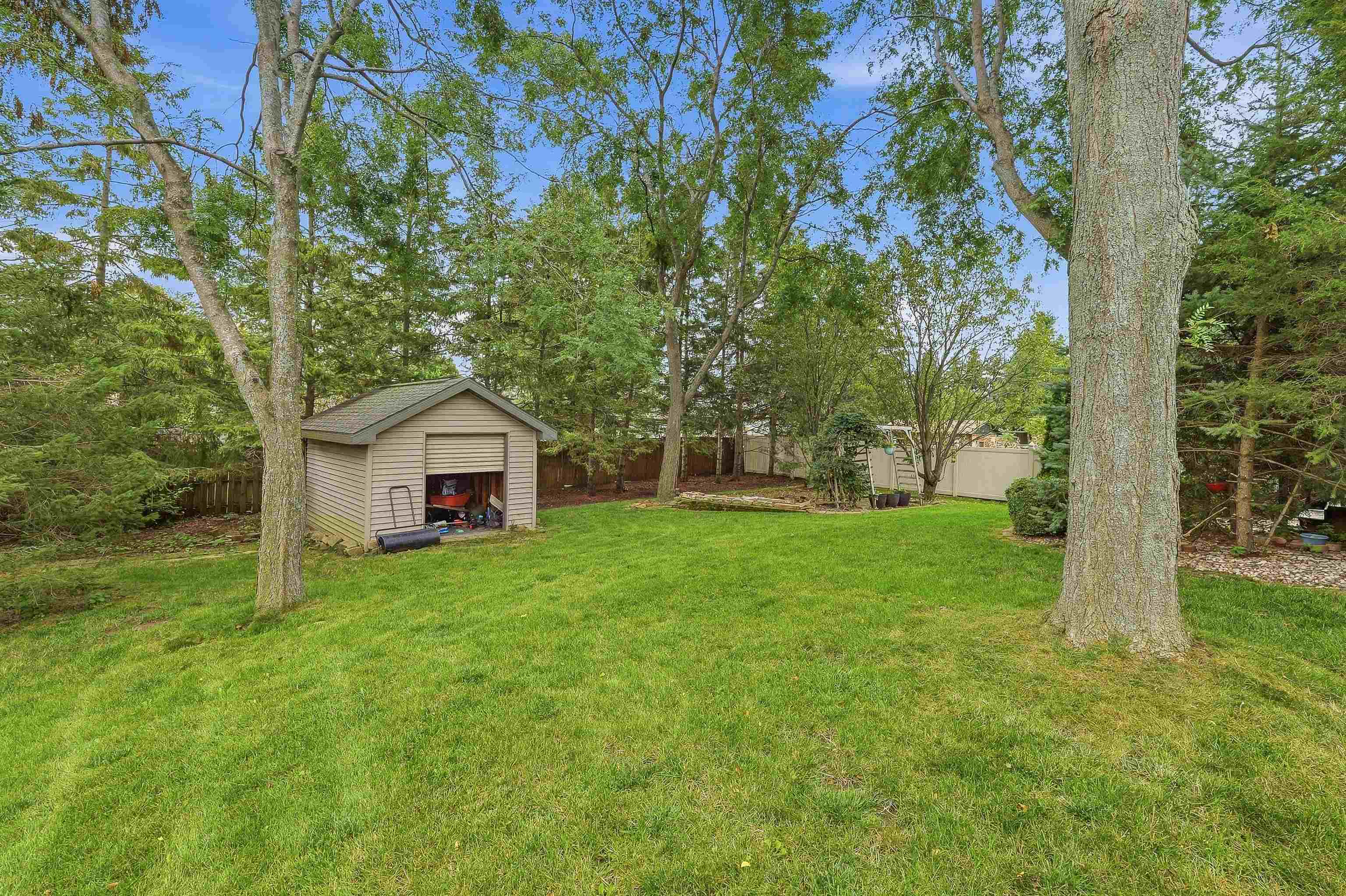 N9630 North Coop Road Appleton, WI 54915 - Photo 34 of 48 Gallery Image 34