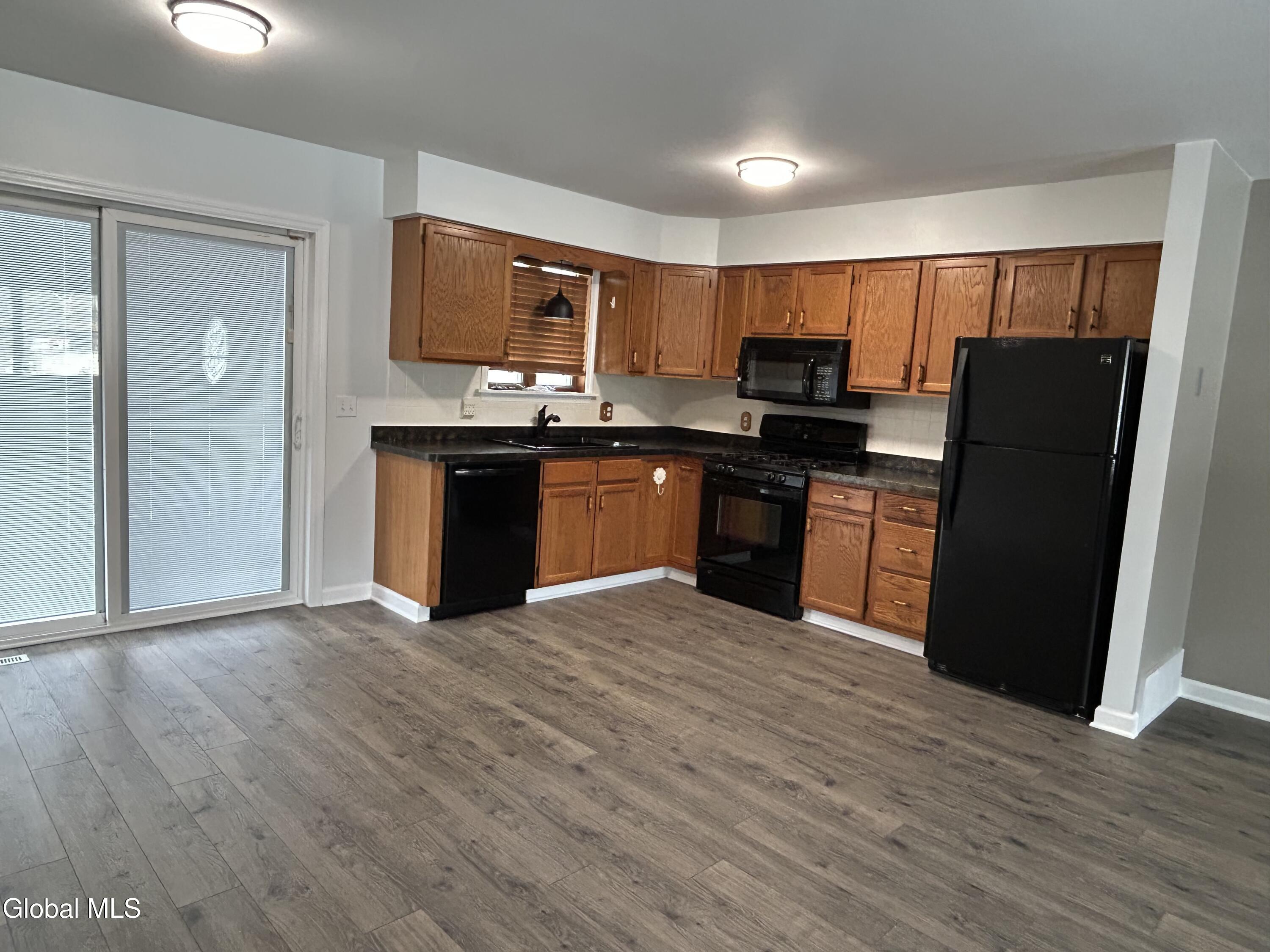 1909 Rte 32n Northumberland, NY 12831 - Photo 3 of 19 IMG_9964