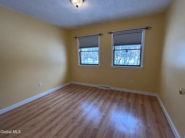 $2,300 | 1909 Rte 32n, Northumberland, NY 12831