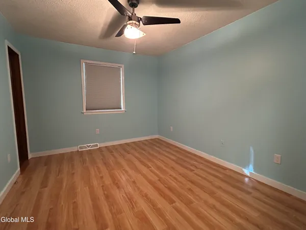 $2,300 | 1909 Rte 32n, Northumberland, NY 12831