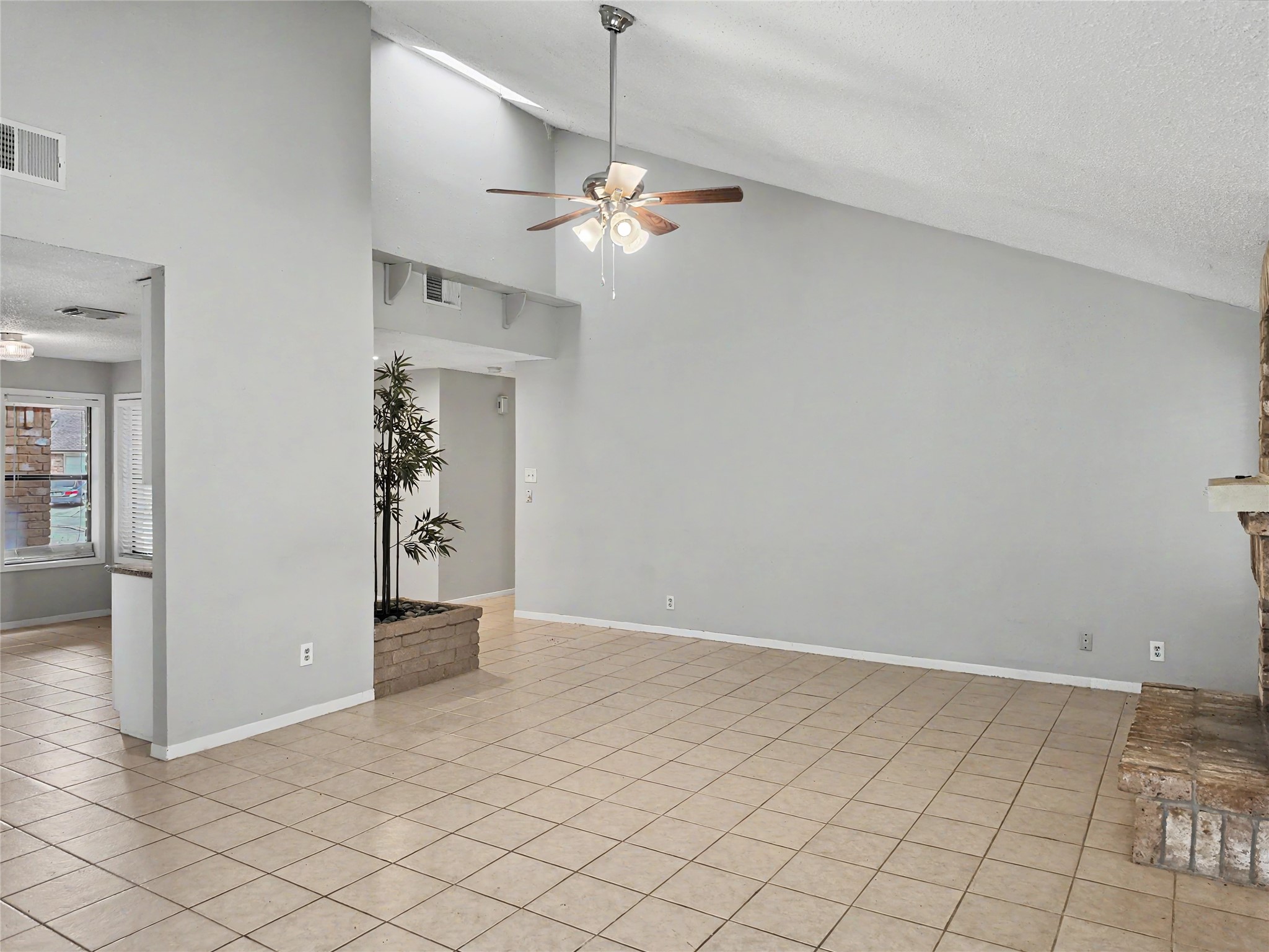7410 Songwind Lane Spring, TX 77379 - Photo 5 of 17