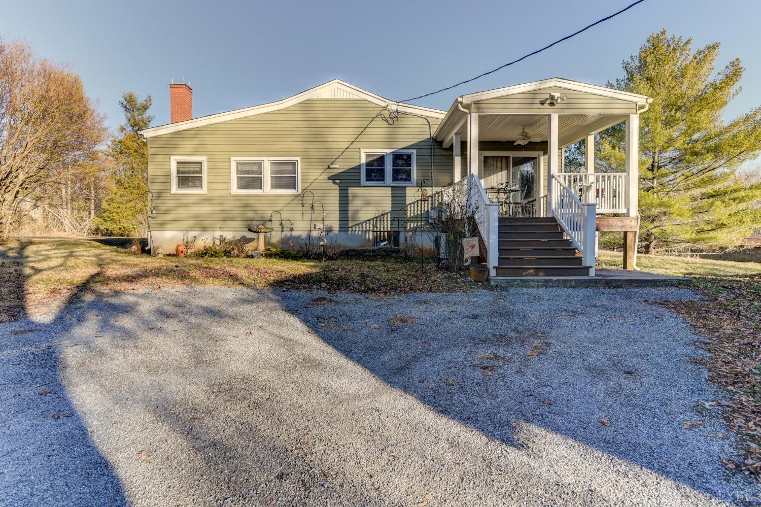 385 Bruner Road Madison Heights, VA 24572 - Photo 3 of 14 Gallery Image 3