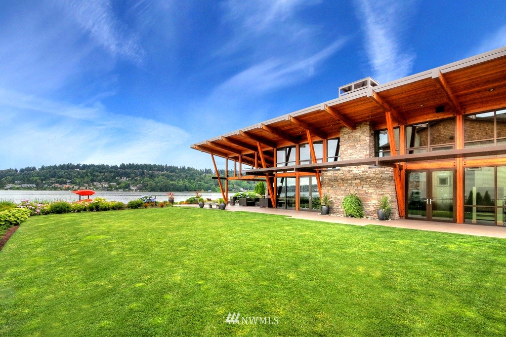 1216 North 42nd Place Renton, WA 98056 - Photo 1 of 19