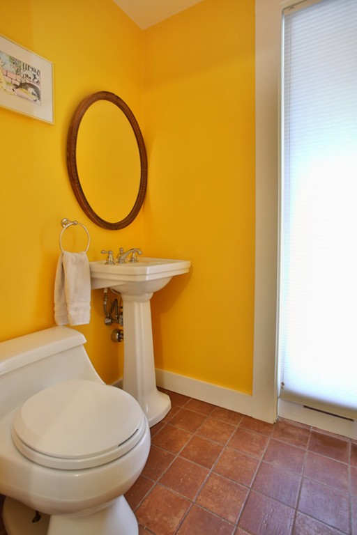 39 Hillside Road, Unit 39 Watertown, MA 02472 - Photo 10 of 20 Gallery Image 10