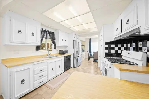 $189,999 | 1601 South Garey, Unit 93, Pomona, CA 91766
