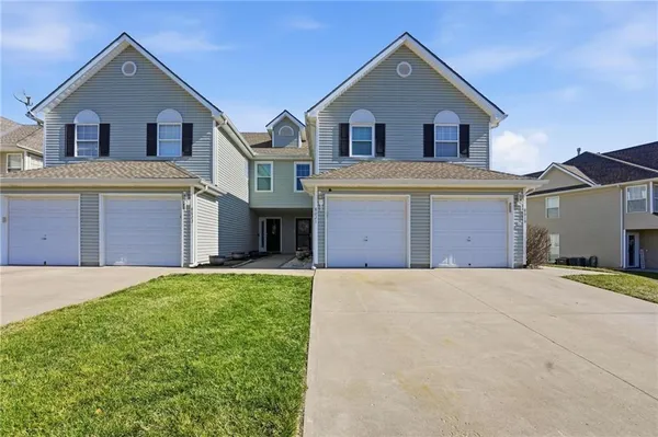 $204,900 | 8021 North Elmwood Avenue, Kansas City, MO 64119