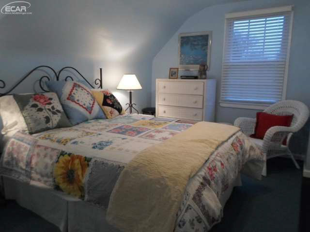 4355 Calkins Road Flint, MI 48532 - Photo 32 of 75 20459182-31.JPG