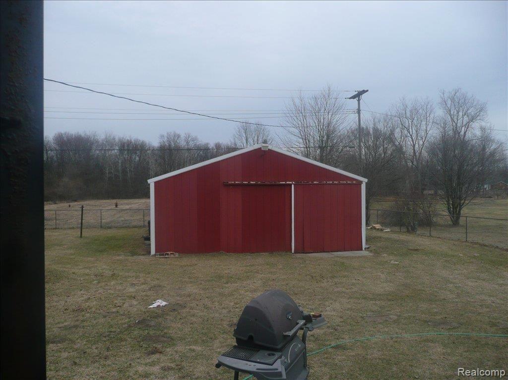 25271 Sumpter Road Belleville, MI 48111 - Photo 8 of 12 POLE BARN