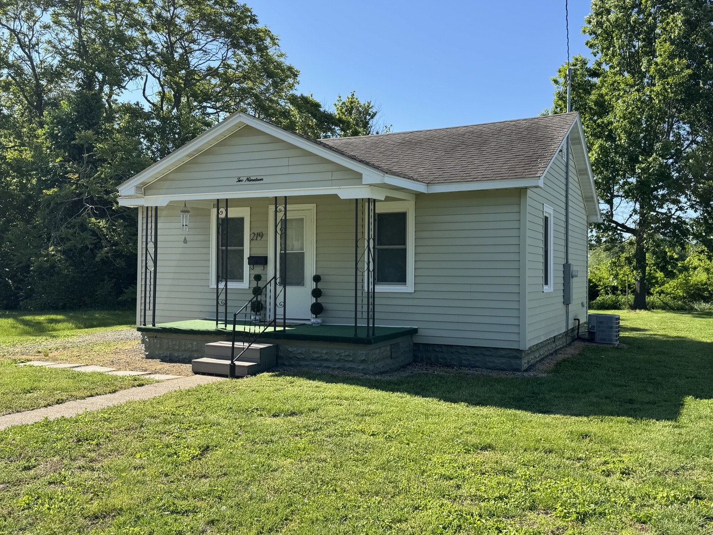 219 West 7th Street Flora, IL 62839 - Photo 24 of 30