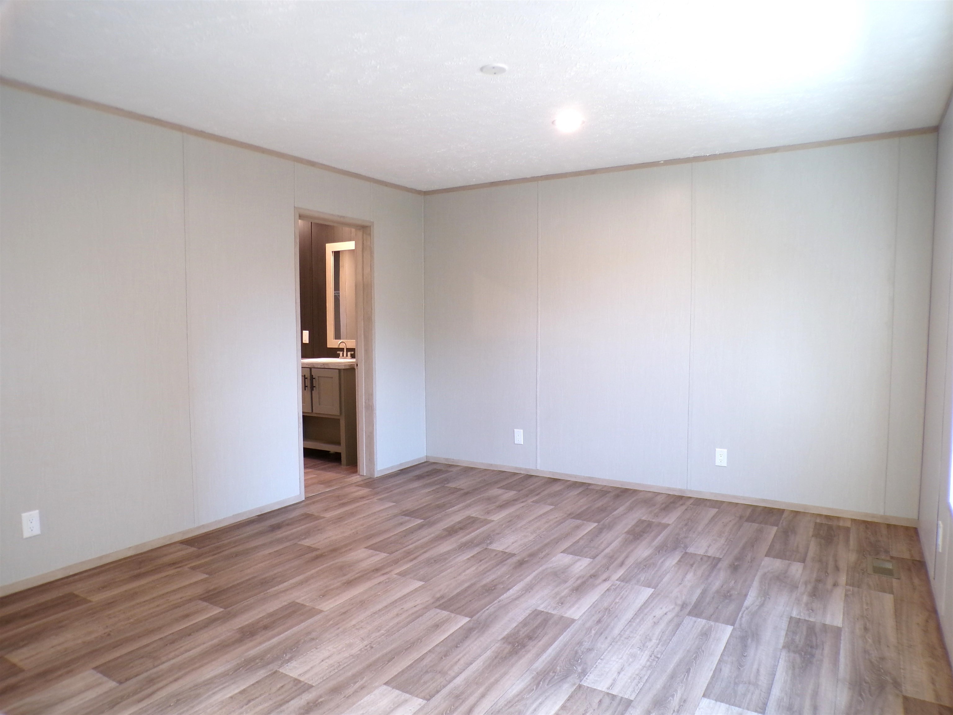325 Thompson Road Chesnee, SC 29323 - Photo 14 of 33 Gallery Image 14