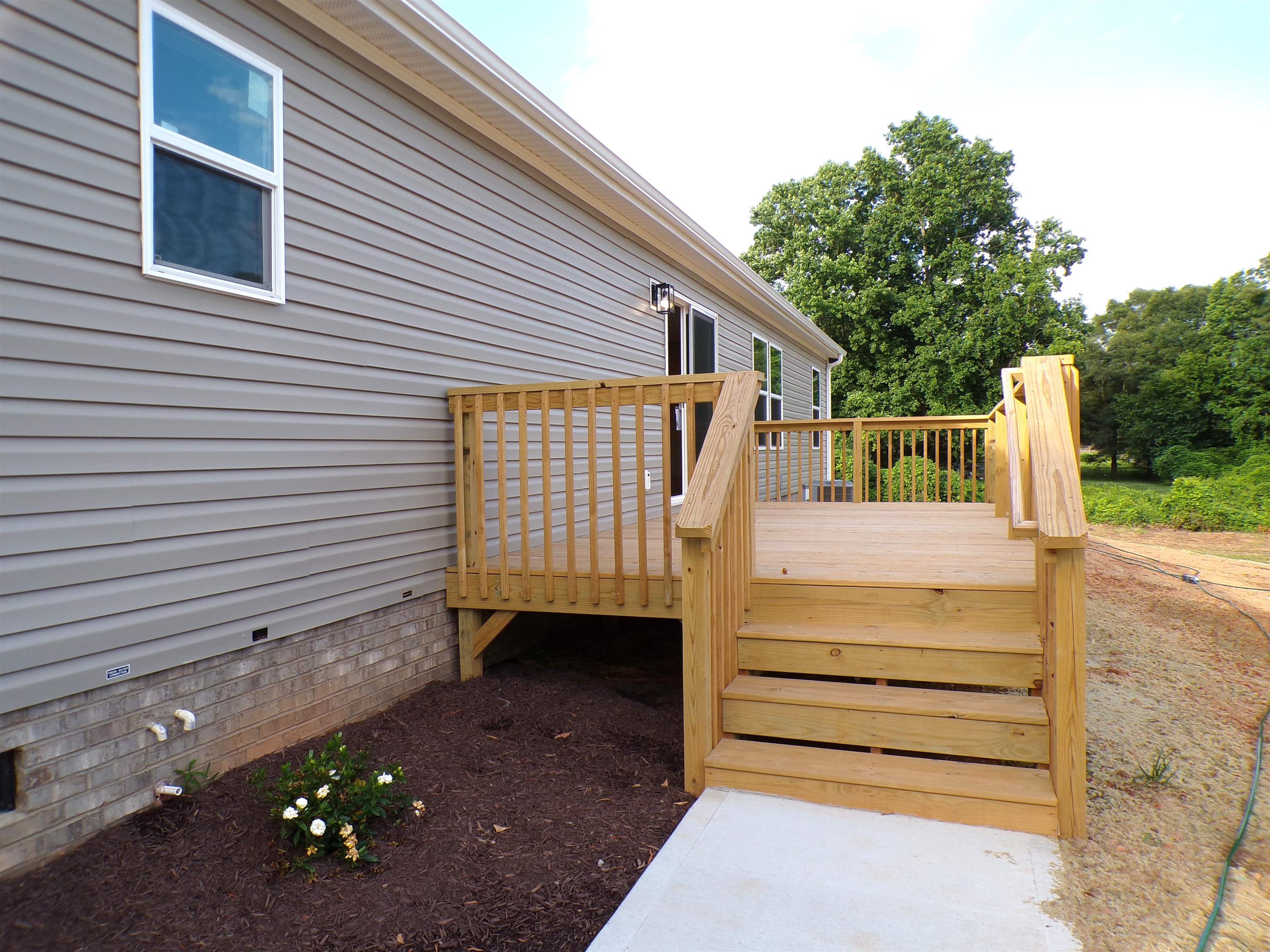 325 Thompson Road Chesnee, SC 29323 - Photo 23 of 33 Gallery Image 23
