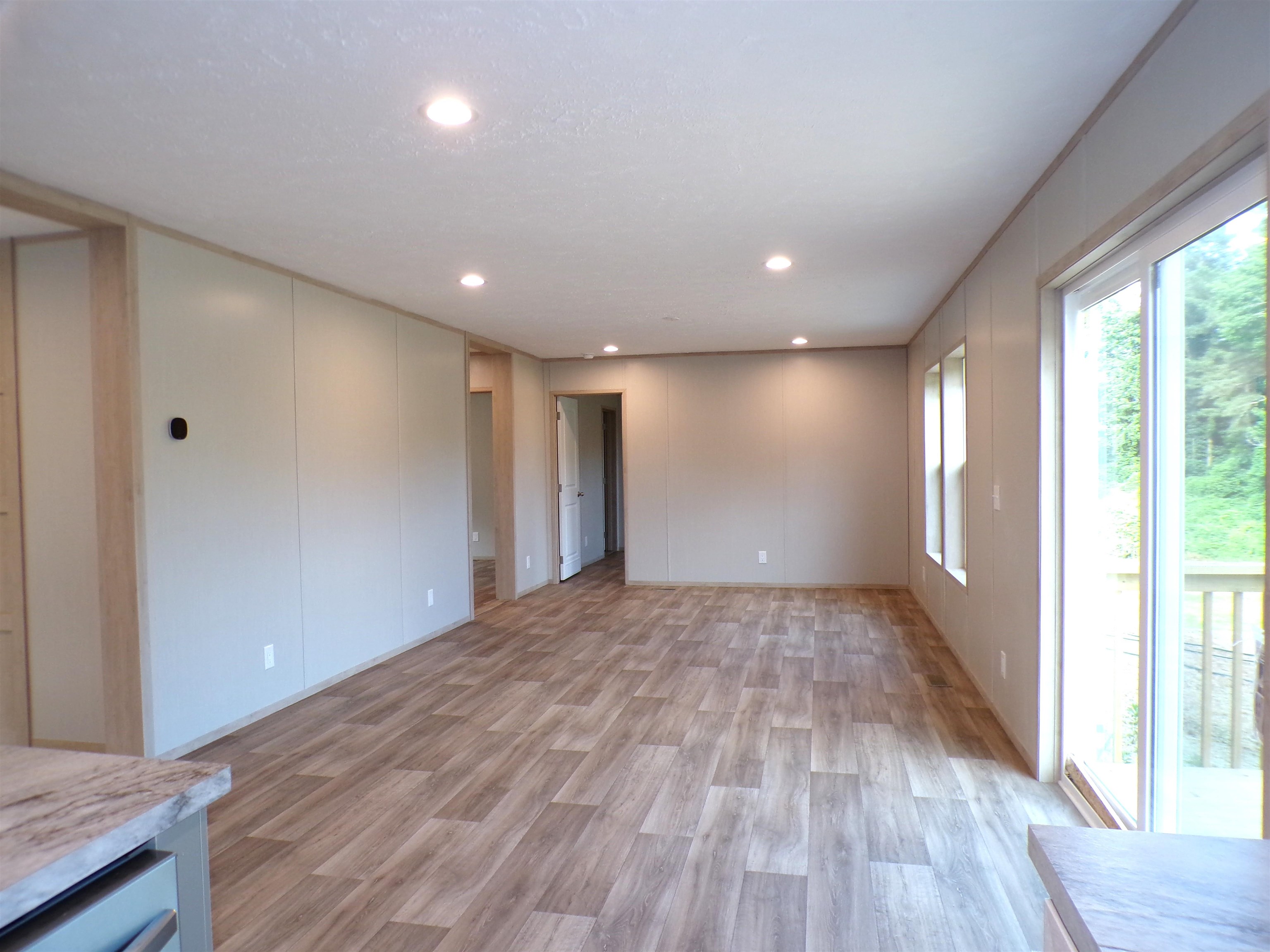 325 Thompson Road Chesnee, SC 29323 - Photo 5 of 33 Gallery Image 5