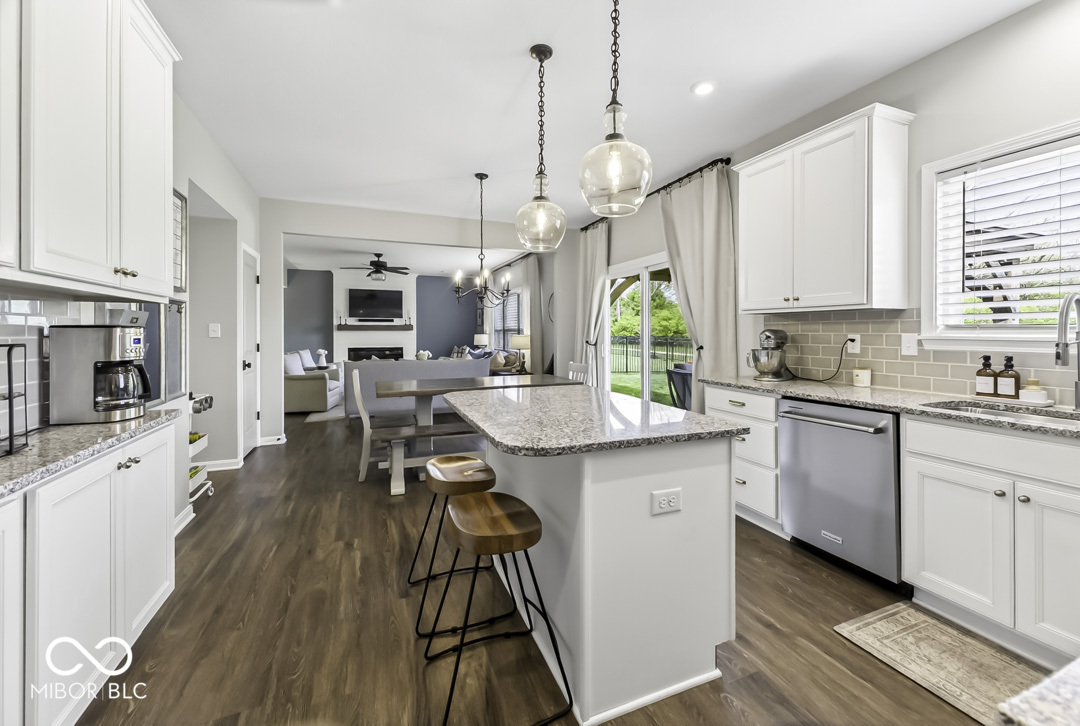 5233 Rum Cherry Way Indianapolis, IN 46237 - Photo 13 of 47