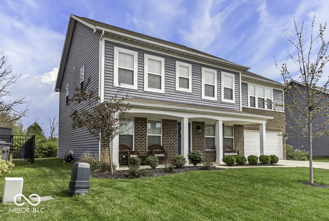 5233 Rum Cherry Way Indianapolis, IN 46237 - Photo 2 of 47