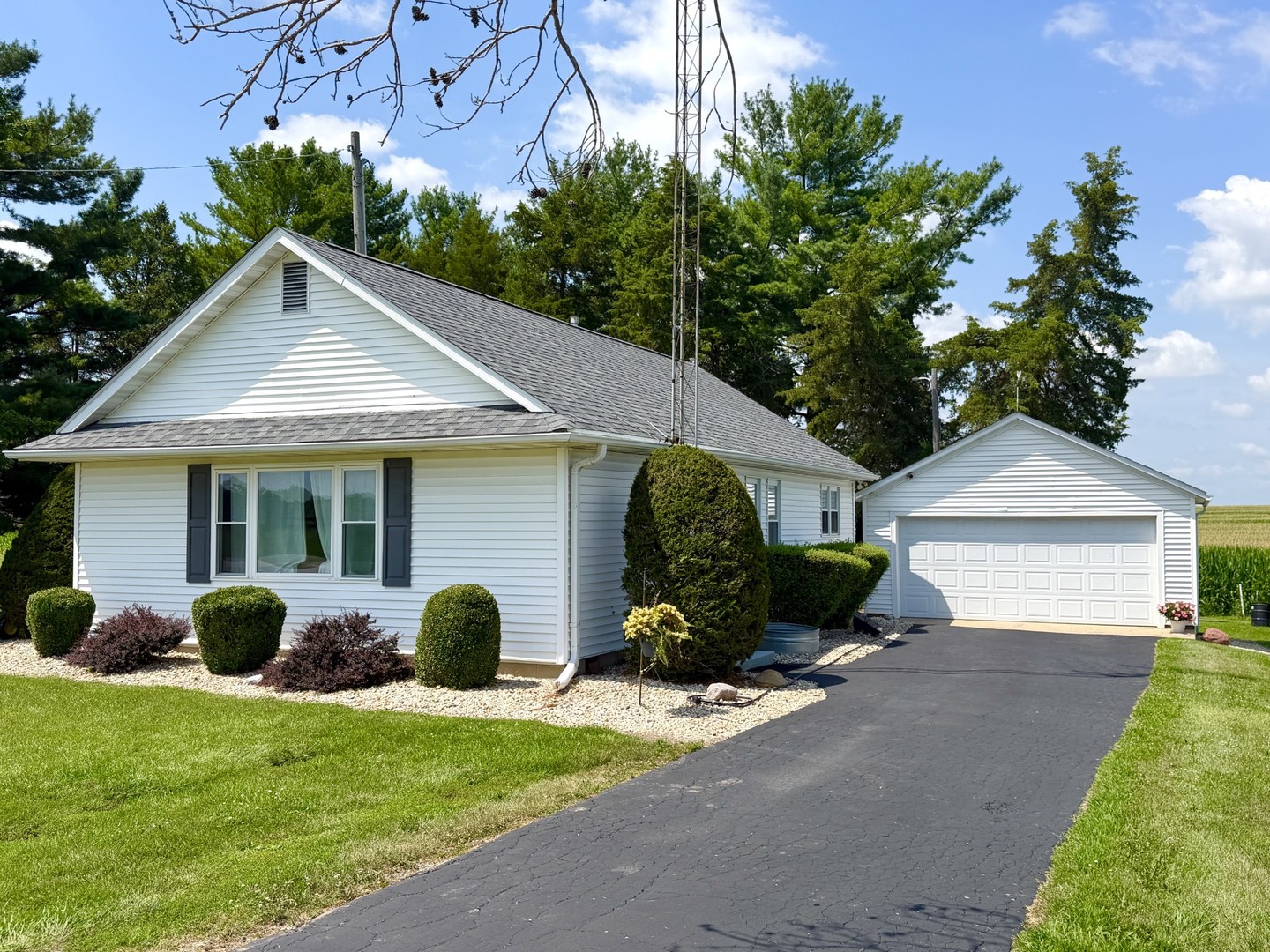 843 North 2401st Road Oglesby, IL 61348 - Photo 17 of 26 Gallery Image 17