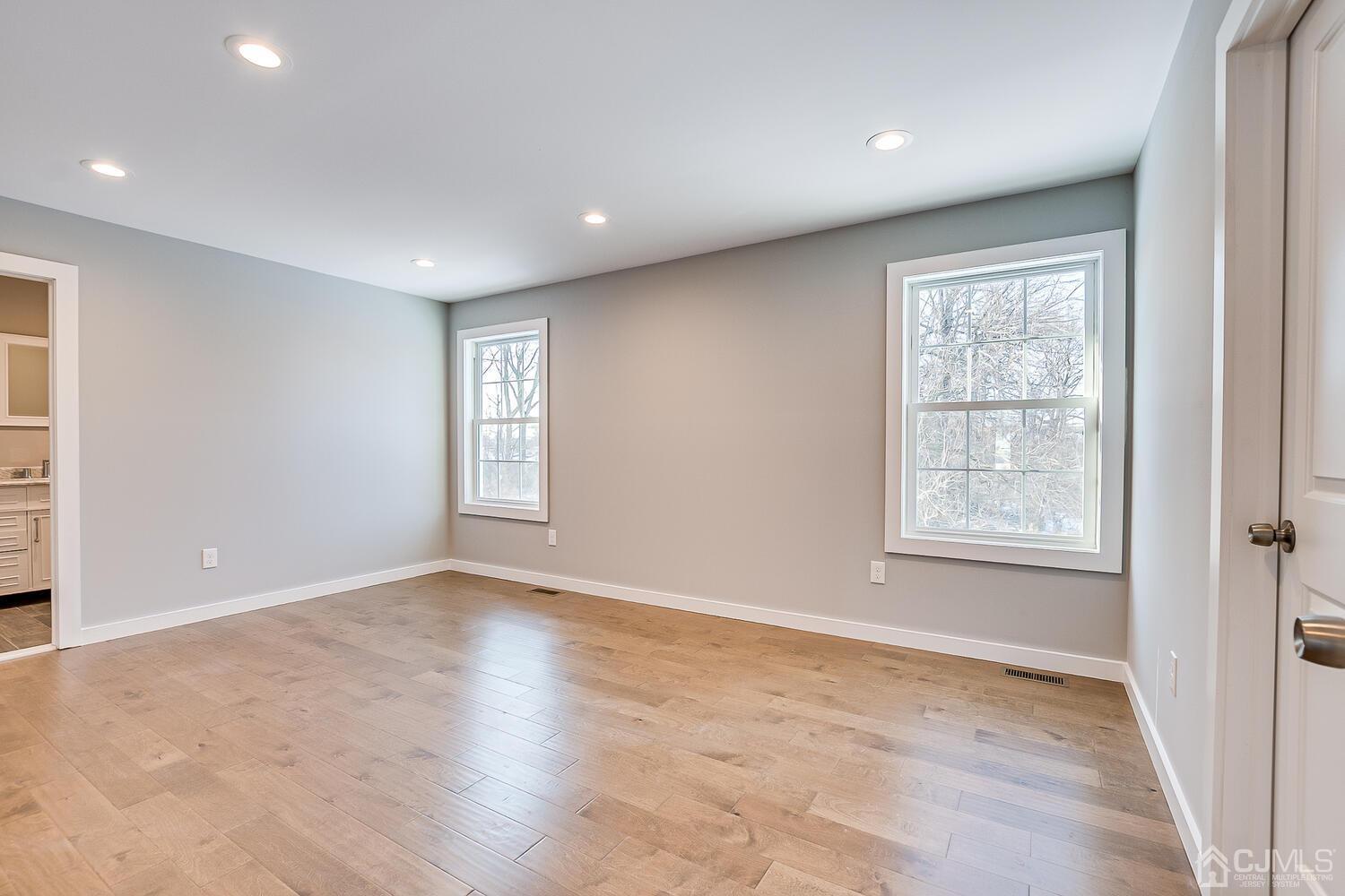 31 Sturgis Road Edison, NJ 08817 - Photo 23 of 35 a view of an empty room with a window
