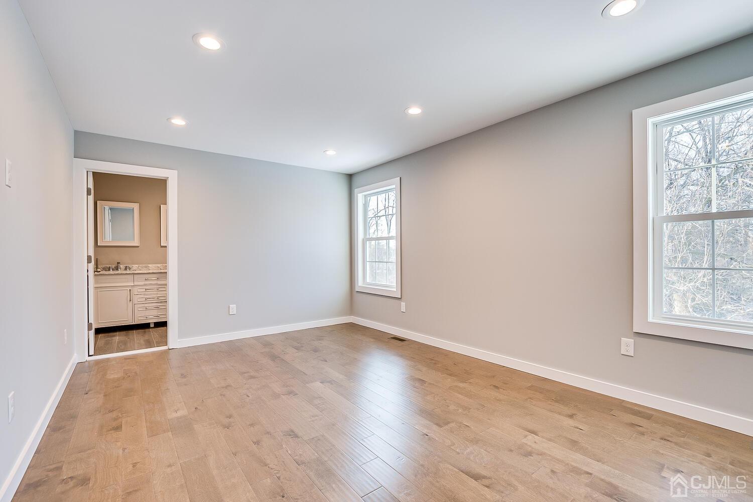 31 Sturgis Road Edison, NJ 08817 - Photo 24 of 35 an empty room with windows and closet