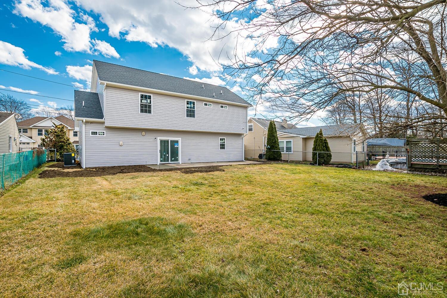 31 Sturgis Road Edison, NJ 08817 - Photo 34 of 35 a front view of a house with a yard