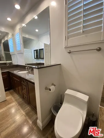 $6,950 | 125 South Elm Drive, Unit 201, Beverly Hills, CA 90212